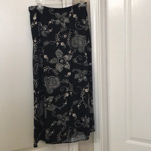 Croft & Barrow skirt.  Women’s size 8.